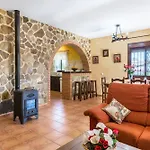 La Casa Del Estanque