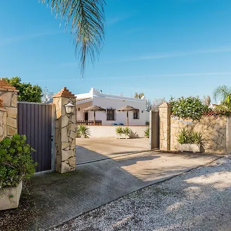 La Casa Del Estanque Сasa de vacaciones Conil De La Frontera